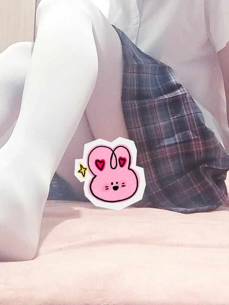 zz49210221's tweet photo. jk配过漆袜还是连裤袜呢 https://t.co/xTXzVn9NxU