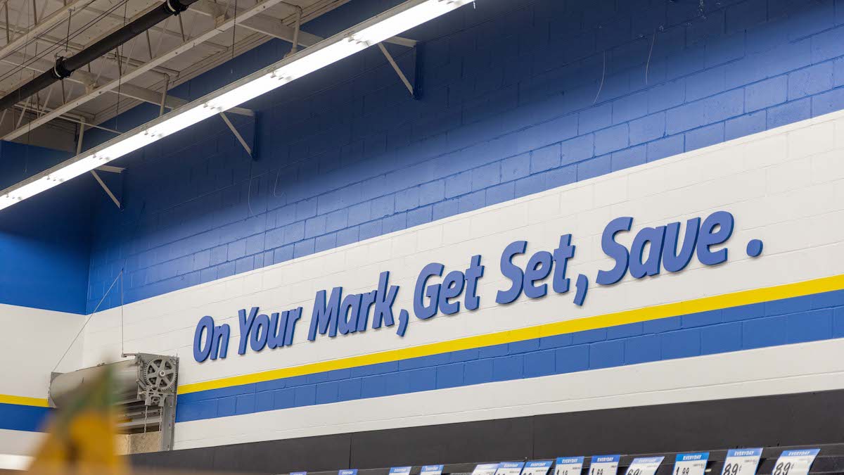 kingretail's tweet photo. Taking an elevated approach to FoodMaxx's "no-frills" ethos, KRS designed, produced, and installed a décor package that was straightforward, bold, and resonated with FoodMaxx customers.

https://t.co/i2xjHQFKPT

#KRS #solutions #retaildesign #grocerydesign #foodmaxx https://t.co/cQNKnoJUry