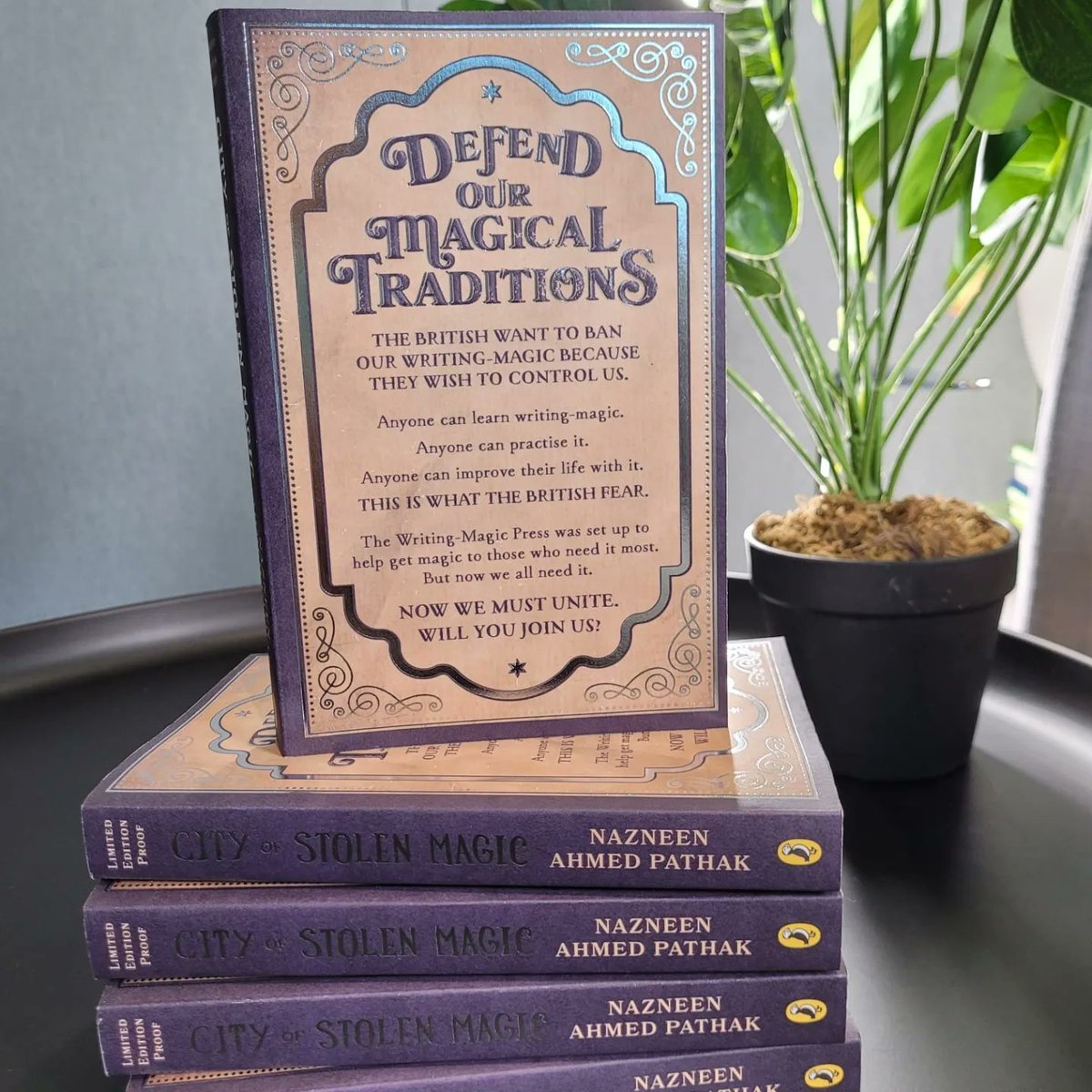 Yesterday I got to meet the proof of #CityofStolenMagic in person for the first time. It's beautiful. My sleep deprived daydream from a decade ago is now this gorgeous, glimmering book. Thank you to @LLMonts @nldoherty and everyone @PuffinBooks for giving it a home in the world.