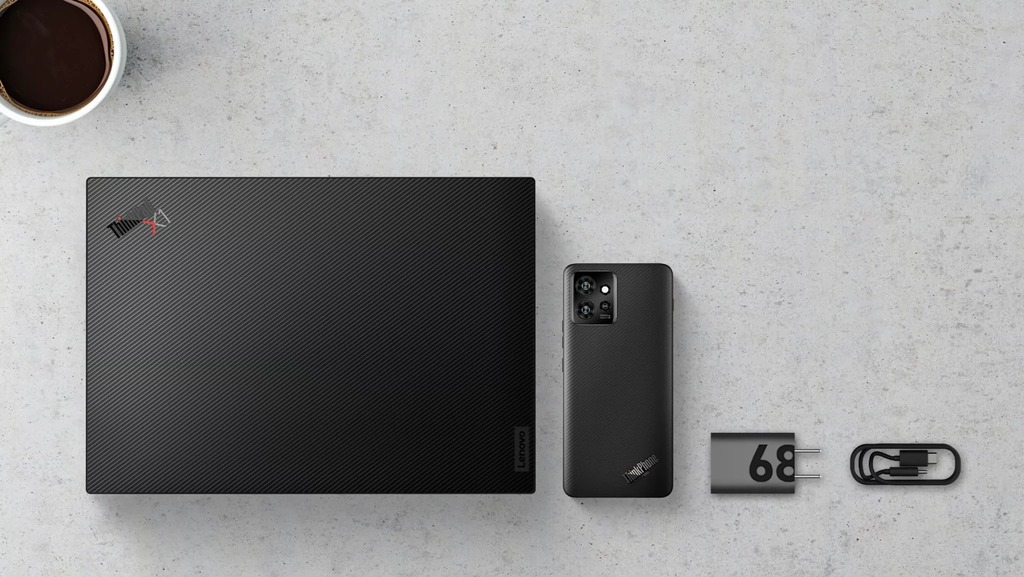 LenovoBlogCZ's tweet photo. ThinkPhone - Lenovo rozšiřuje kultovní rodinu Think o telefon určený především pro firemní klientelu a nadšence. Pojďme se na novou Motorolu podívat! https://t.co/uSGmb1J4ts #LenovoIN #CES2023 #LenovoCES https://t.co/JFjCUop68N