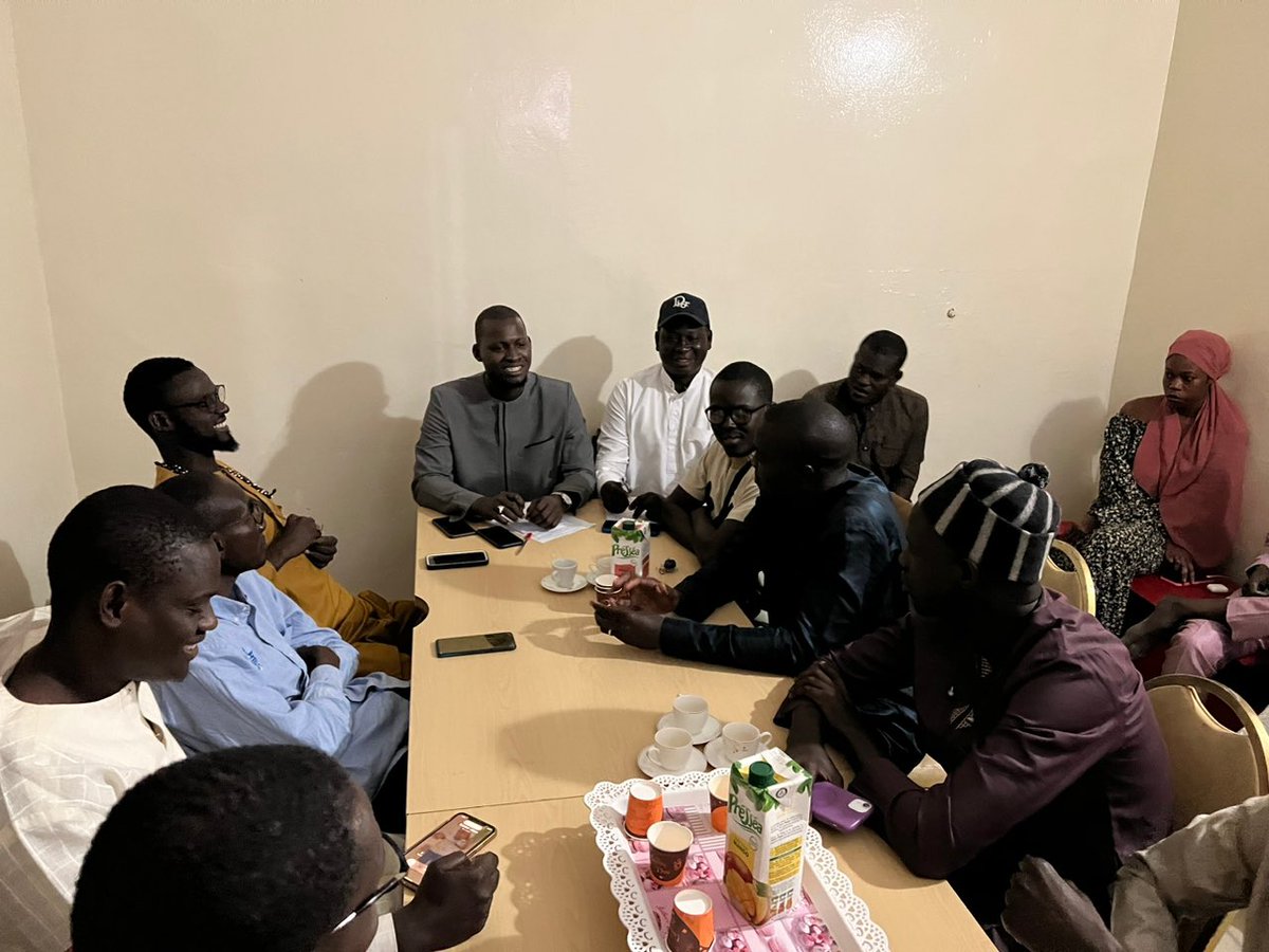 MLBara_LO's tweet photo. ÉCHANGES À TOUBA

Il est nécessaire de penser et cadrer les initiatives politiques que nous portons pour notre ville et notre terroir. Cela passe par l’échange.

#BaraLO #touba #BAOL https://t.co/E2c0zEpDk4
