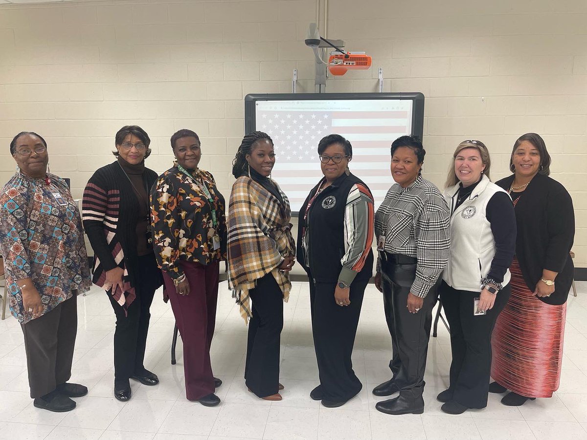 aeopsc's tweet photo. Sumter AEOPSC had our monthly meeting with words of encouragement from our Superintendent Dr.Wright @SumterSCSchools 📚💫 https://t.co/kfBJwSaUEO