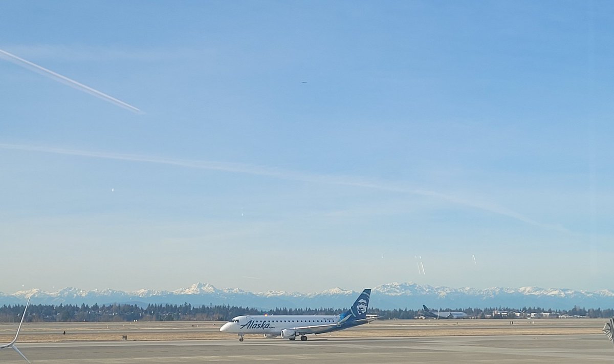 The_Frenchie86's tweet image. LAX - SEA - DCA 

The mountains in Seattle never get old. 

#CatchFlights