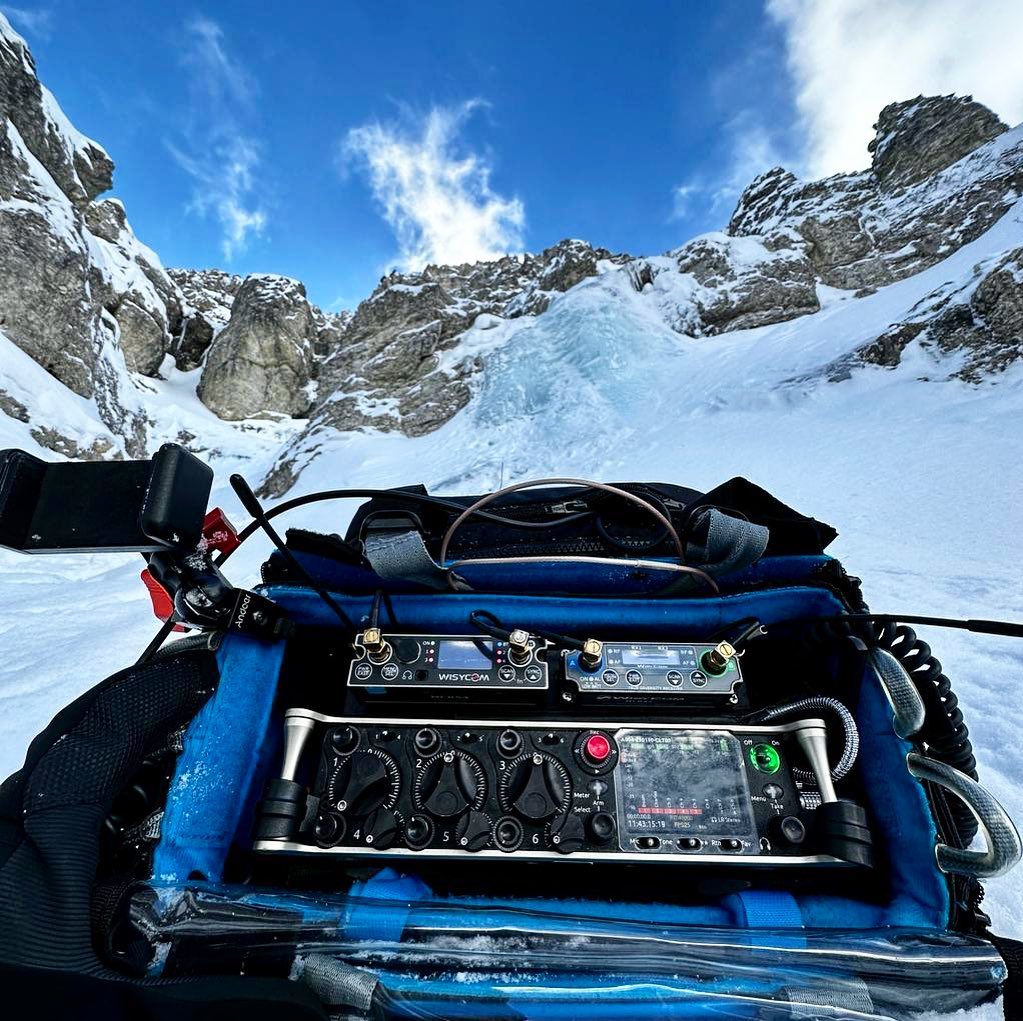 16x9inc's tweet image. @soundfishsrl recording some cool audio in Dolomiti, Italy 🎤🎧🗻

#sound #soundonset #soundgear #sounddepartment #sounddept #locationsound #productionsound #locationsoundmixer #productionsoundmixer #fieldrecording #soundmixer #sounddevices #wisycom #orcabags #orcasoundbags