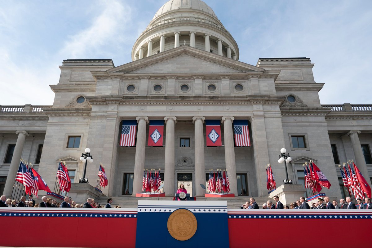 Sarah Huckabee Sanders tweet media