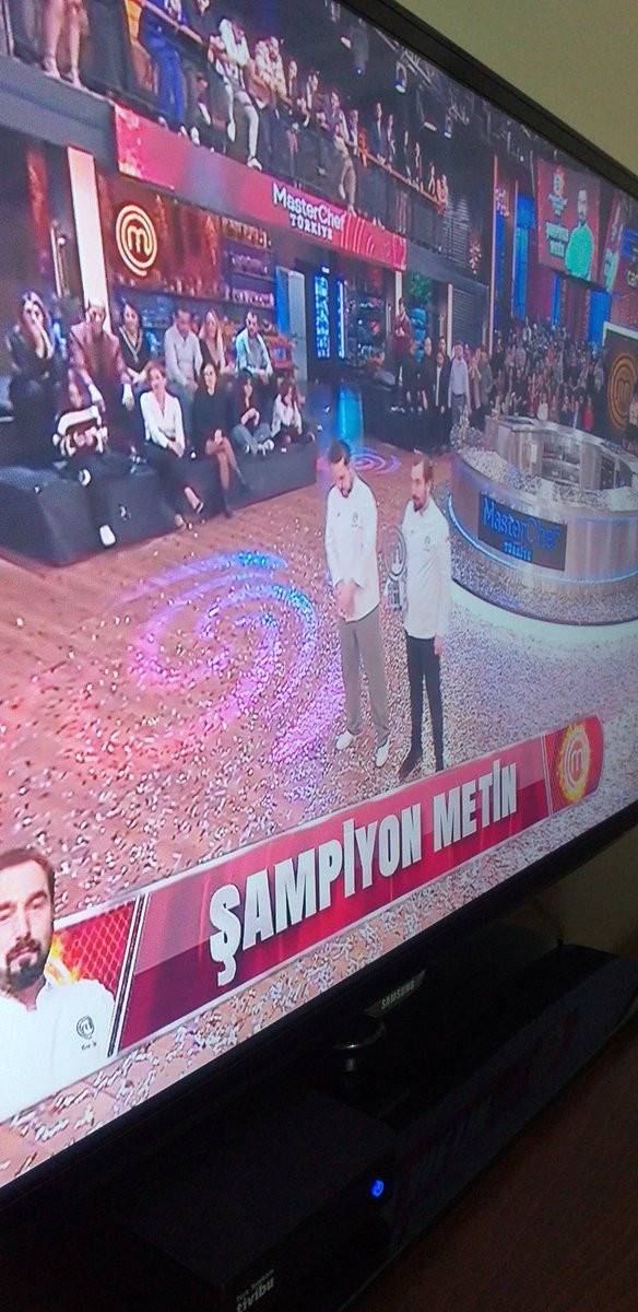 Ee baştan beri belliydi zaten ben heyecanlanmadımm, sonucu bilerek izledim resmen
#masterchefturkiye #SampiyonMetin #masterchefturkiye2022 #