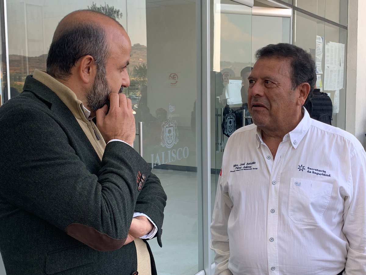 adrianalunacruz's tweet photo. Durante su estancia en #PuenteGrande @JavierArmentaMX #Ilich y #Alexis estuvieron en una zona aislada de la población penitenciaria y se garantizaron sus derechos fundamentales, dijo el director de Centros Carcelarios de Jalisco,#JoseAntonioPérez. @FEU_UdeG @udg_oficial https://t.co/M7RwuccKj5
