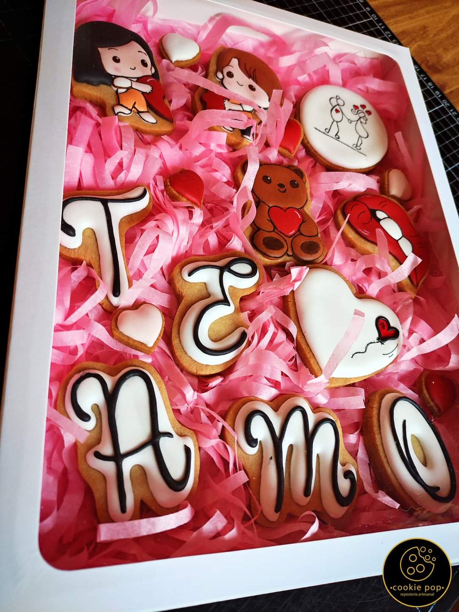 geekdatamx's tweet photo. Galletas San Valentín. #cookies #royalicing https://t.co/8SodYAviw6