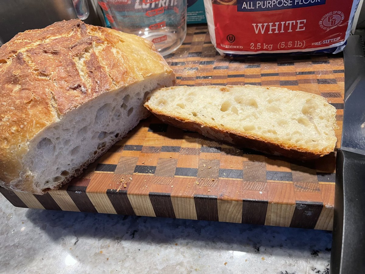 On this dreary January day, made my first real attempt at sourdough bread, after nurturing my <a href="/KensingtonSour1/">KensingtonSourdough</a> starter for a week. Turned out ok! #DomesticallyChallenged