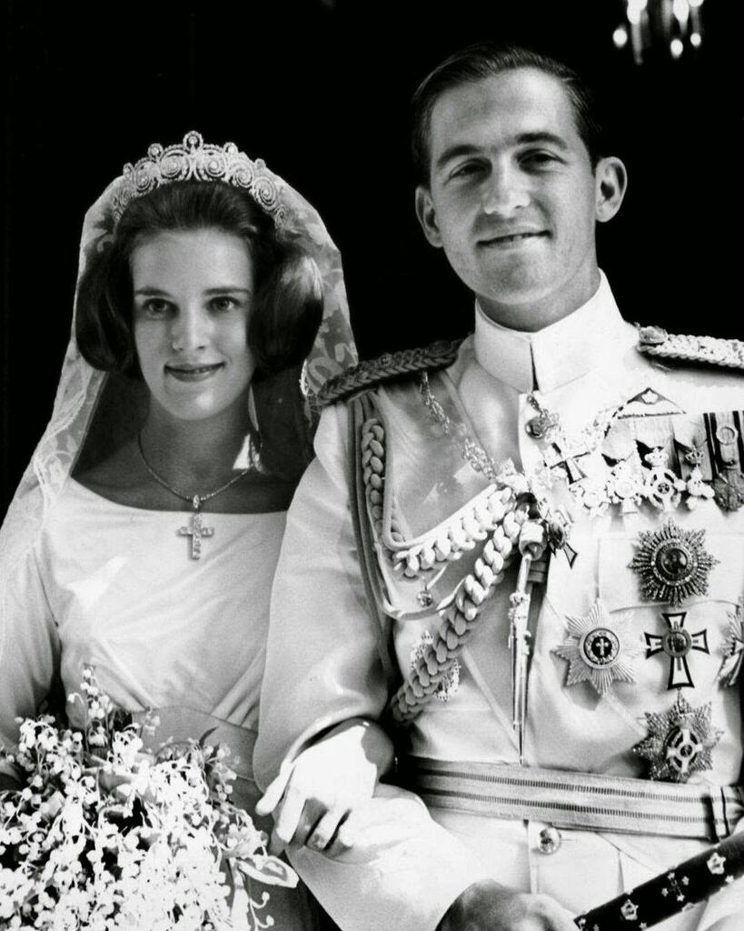Oh no, how sad 😢 RIP King Constantine. #greekroyals #greekroyalfamily #greekroyalty #royals #royalty #europeanroyalty #queenannemarie #royalfamily #royalsofgreece #greekmonarchy #europeanroyals #kingconstantineii #crownprincessmariechantal #greece #c… instagr.am/p/CnP-3uWL-ty/