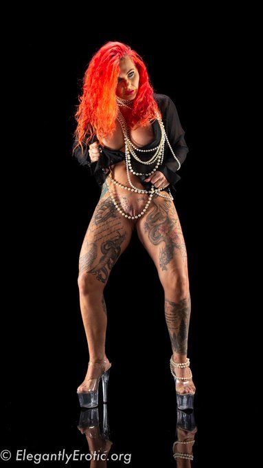 On route to LA for 4 days. Who wants to shoot?? Performers only!!! https://t.co/Ff1r1kSGE9<a href="/tag/flashing"class="tags"><span>#flashing</span></a><a href="/tag/titsout"class="tags"><span>#titsout</span></a>