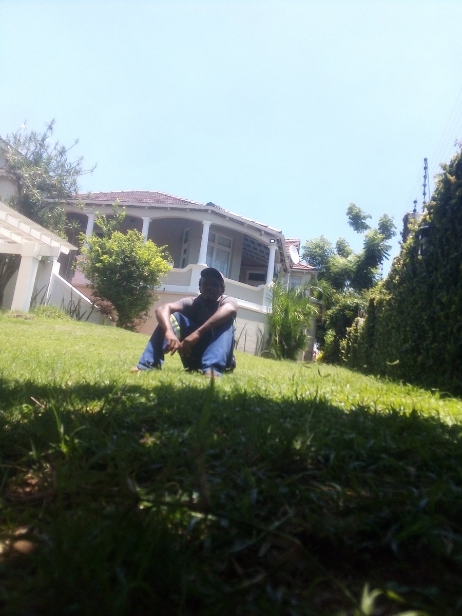 Success10111's tweet photo. The grass is greener on the other side... https://t.co/ZLr4TcUWdp
