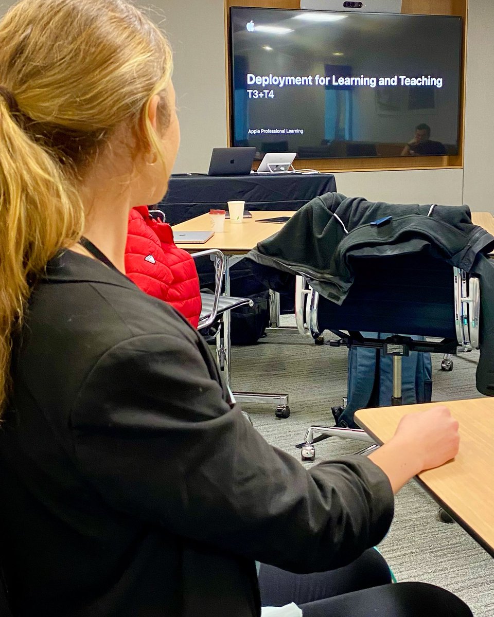 Aina Bakkehaug  er klar for Train the Trainer med Apple Professional Learning Provider’e i London. Kreasjon AS  er eneste skandinaviske aktør. Temaet er Deployment for learning and teaching.

#Apple #APLP
#learning #teaching