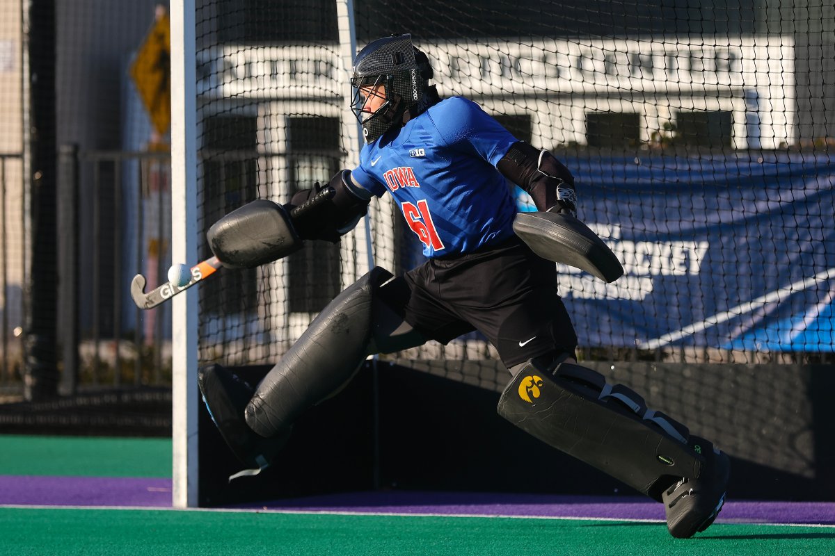 Mia will be wearing the 🔴⚪🔵!!!

Congrats to Mia for being named to the U.S. U-21 Women's National Team!

bit.ly/3W02uOL | #Hawkeyes