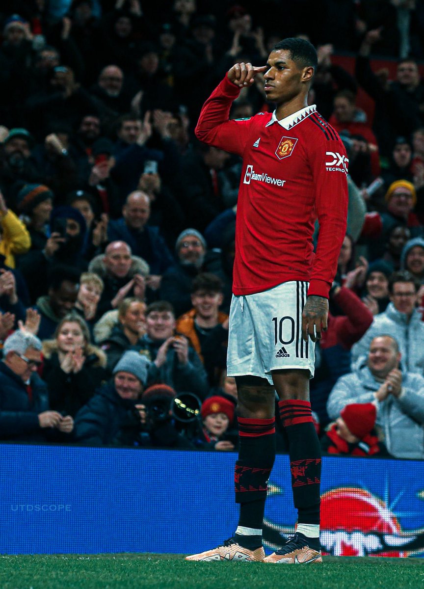 AidanWalshMUFC's tweet photo. This photo is cold 🥶 https://t.co/veyBn0cu2t