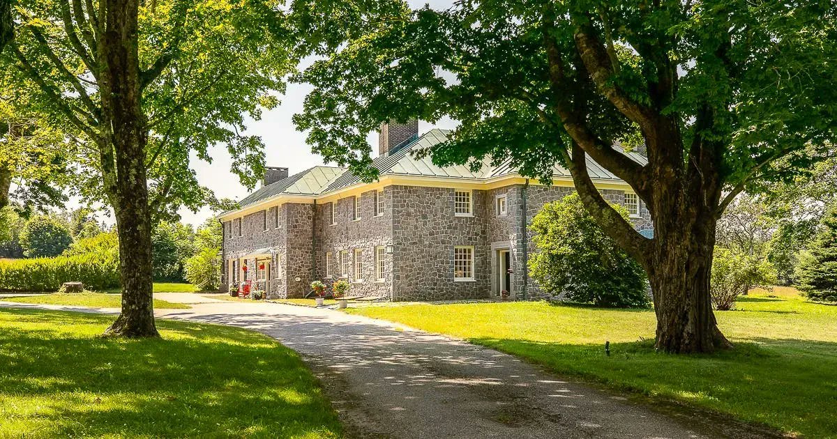 MatteStories's tweet photo. In a new @SaltWireNetwork piece, @BillSpurr dishes all the details on @EVAmericas' 380-acre luxury Nova Scotia listing. See for yourself: https://t.co/1QxdFBAwIu

#EVAmerica #RealEstate #NovaScotia https://t.co/YcrHaSmhMb