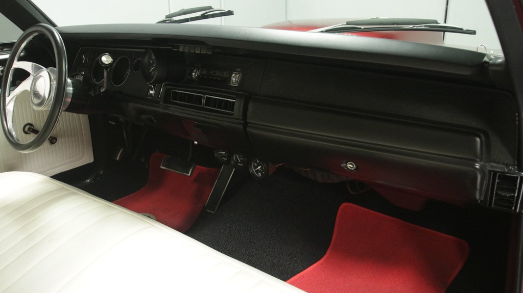 streetsidecars's tweet photo. This 1969 #Dodge #Coronet Super Bee features a 383 Stroker V8 teamed with a #TorqueFlite automatic transmission. View the full listing here: https://t.co/KS4wWFH1Gl https://t.co/slq4fCxxA3