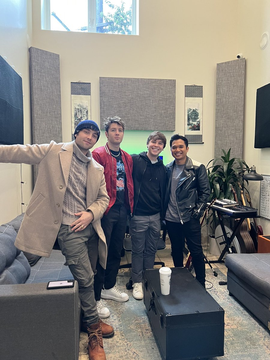 wesleystromberg's tweet photo. Interview today with @people for the upcoming album drop! https://t.co/EfolDQgYGK