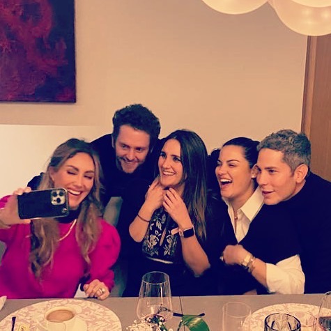 RBDFotosHQ's tweet image. 🚨URGENTE: De acordo com Leo Dias, RBD tem dois shows agendados no Allianz Parque. Eles aconteceriam entre outubro e novembro. Os ingressos começariam a ser vendidos dia 27 de janeiro para clientes Bradesco. Lembrando que são informações NÃO oficiais.