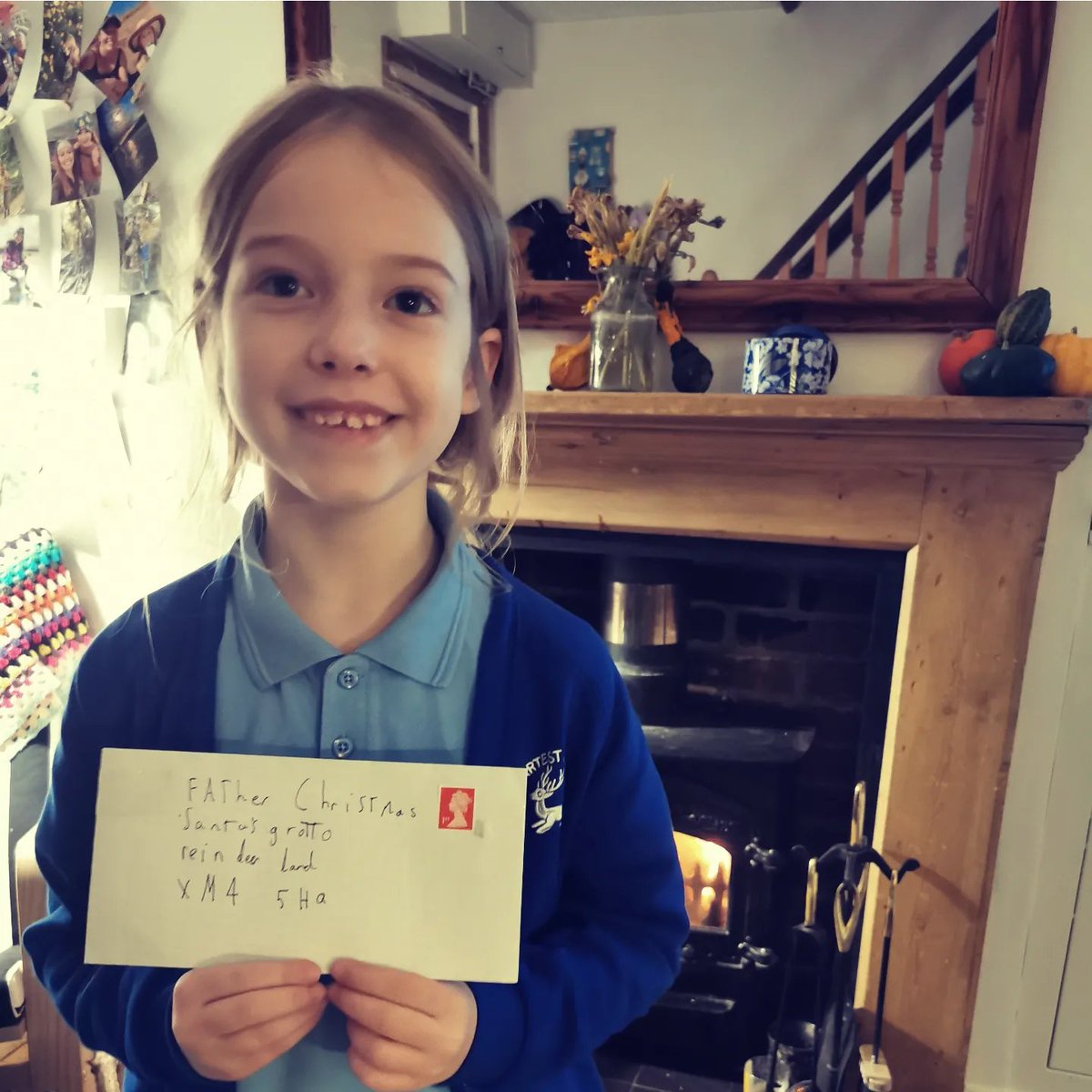 TartanMathair's tweet photo. I think the most difficult part of the @RoyalMail strikes in December was having to think of a reason to tell my daughter, why Father Christmas didn't reply to her letter this year 😢 https://t.co/FdLvlZaemj