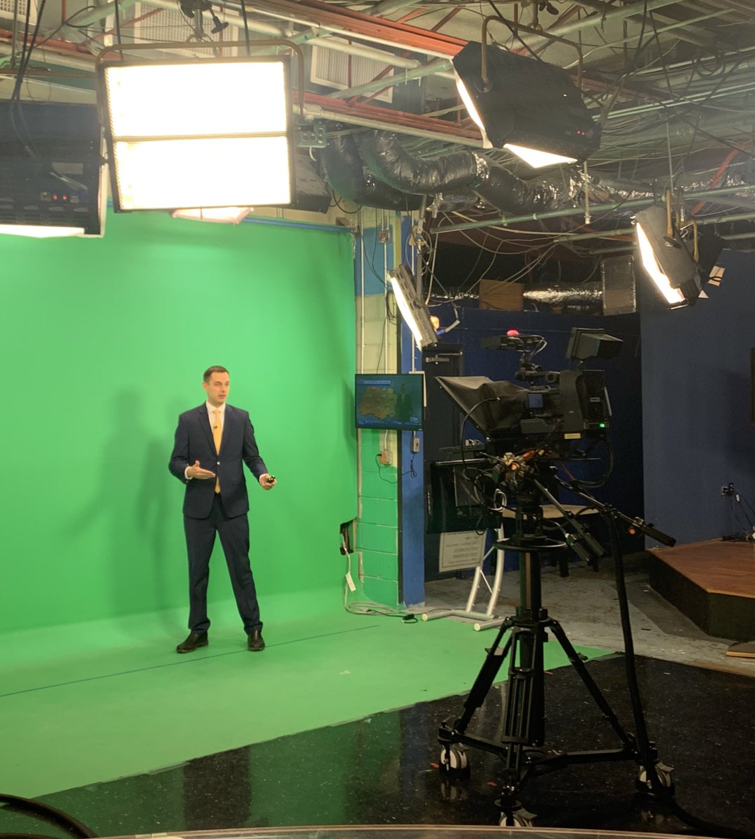 AnelloWx's tweet photo. Chief Meteorologist @WxKanost is live right now!! Hop on over to WAAY 31 on TV or the app to watch his on-air debut! #WAAY31 #ChiefMet #WeatherTeam #StormTrackers https://t.co/l5IBSBDeUz