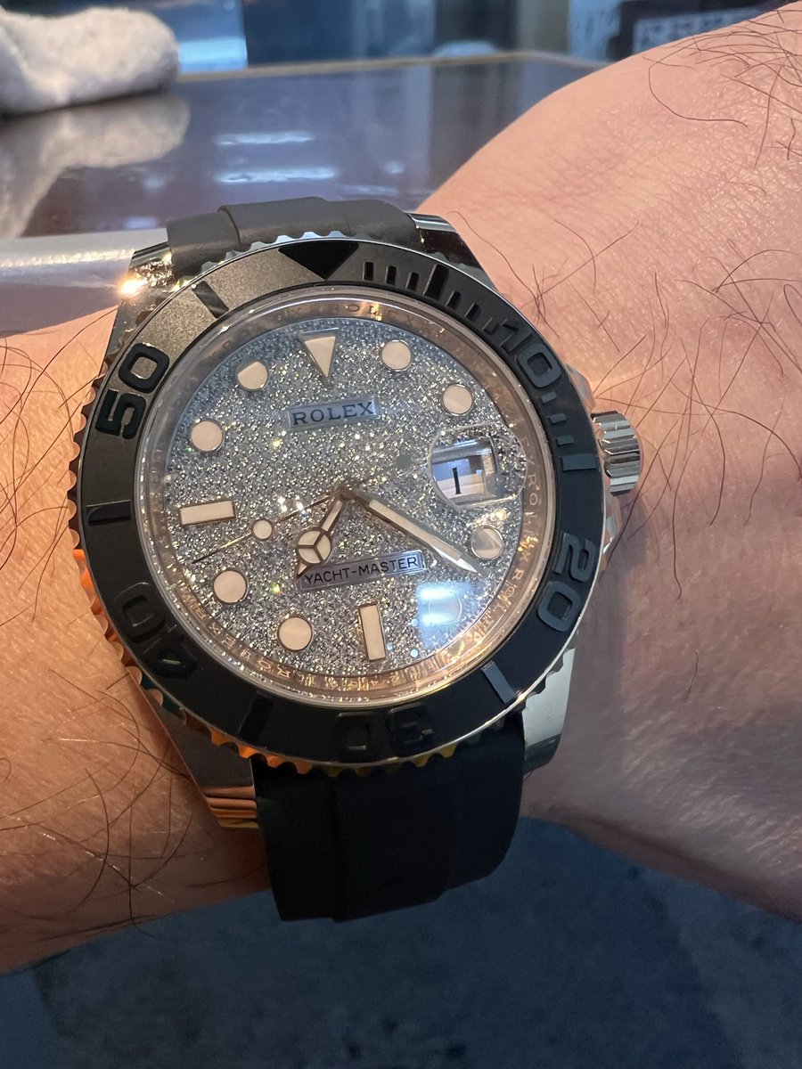 mania_rolex's tweet photo. おはようございます。
ヨットマスター
126655PAVE https://t.co/kIURRmybTS