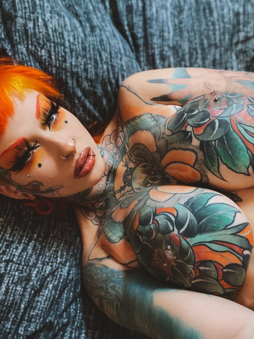 60% off : https://t.co/DWFHhlzVGD  Full sex videos on the timeline. https://t.co/HjiPbTJkl1