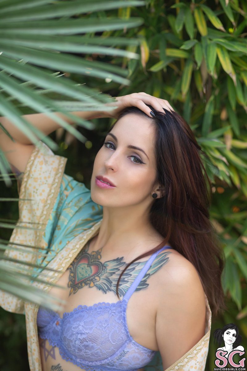 Suicide Girls Spain on Twitter "“Funnel of love” de LorenaBlaze ya