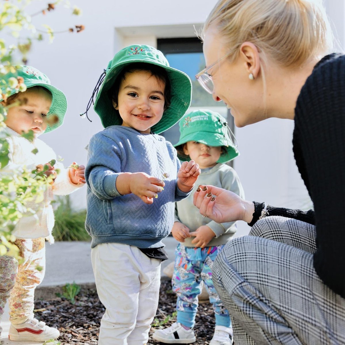 CS1Canberra's tweet photo. Don’t ever underestimate the great feeling you get from having a career that makes real change in people’s lives. 

Maybe 2023 is your year to jump in.  https://t.co/YwrH0hCqfE  #Job #community #WorkOpportunities https://t.co/wCLKv6pqkV