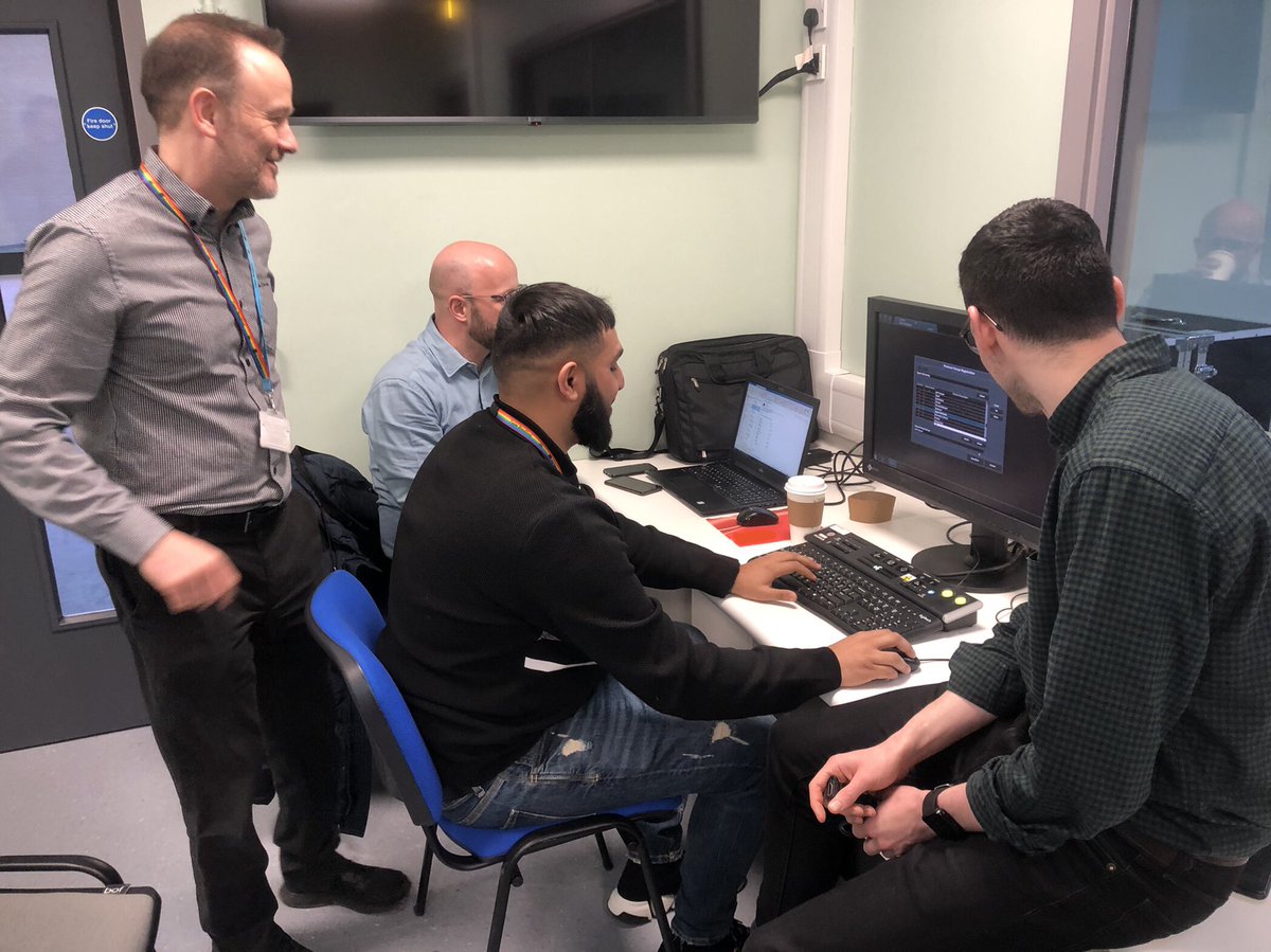 GFerrariRad's tweet photo. Applications training for some of the Radiography team on our new CT scanner…
✨Fujifilm Scenaria View✨
An incredible piece of kit that will open so many doors in Radiography education and research.
#fujifilm #scenariaview #CT #radiography #universityofbradford https://t.co/ZSPvTUTMYq