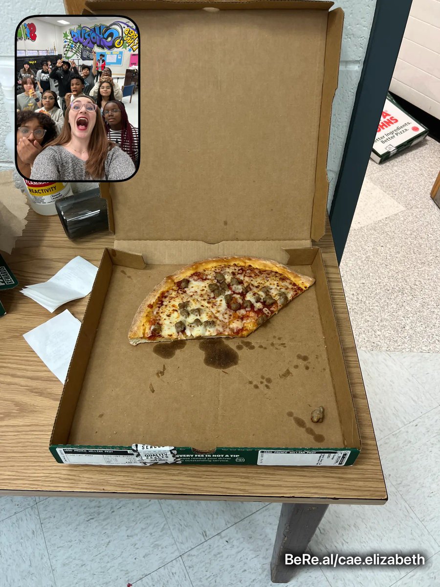 We had some pizza and now we’re off to District IX honor choir auditions! These 8th graders are awesome! #VMEA #middleschoolchoir #PWCSarts #FLMSchorus