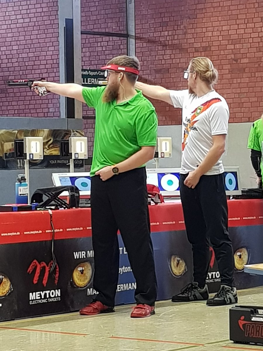 elaine callaghan tweet media