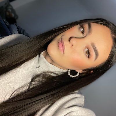 JenkChloe's tweet photo. #NewProfilePic https://t.co/rIWmSZiYtF