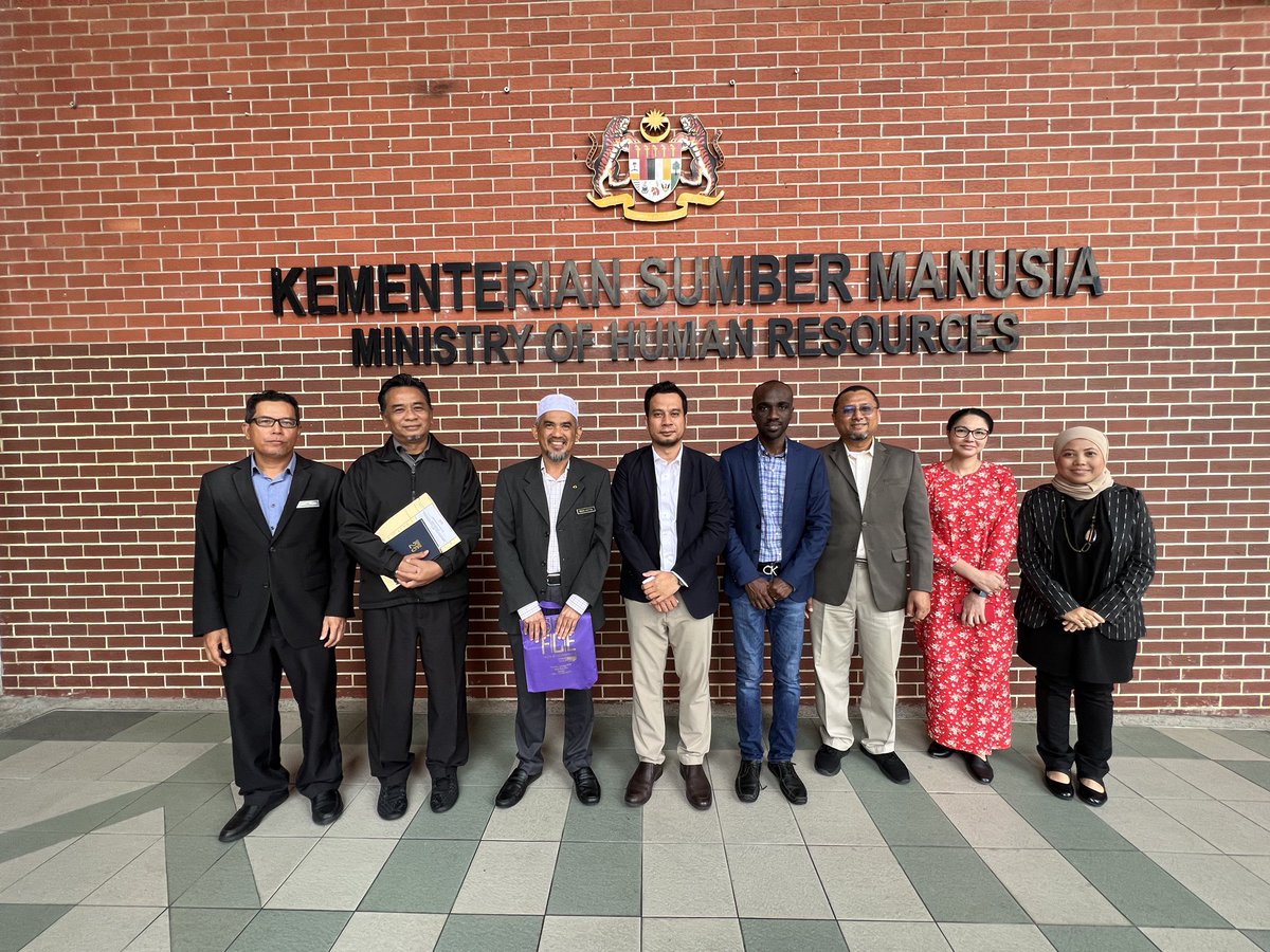 DrPatrickManu's tweet photo. A great start to my research visit to Malaysia. Great interactions with key stakeholders regarding #design for #safety in #construction. This is part of a research environment links project between @OfficialUoM and @uitmofficial. Funders - @my_British &amp; @mightmalaysia. https://t.co/kjPBe4HHPF