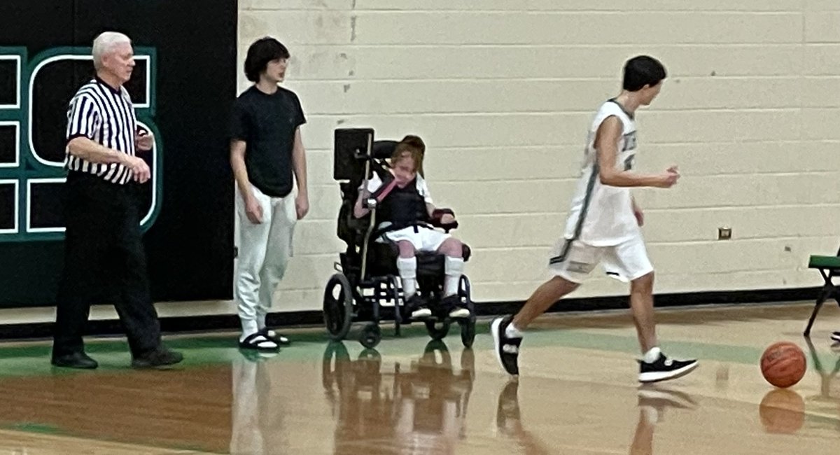 Action-packed <a href="/YorkD205/">York High School</a> Special Olympics Basketball game!  ALL athletes: OUTSTANDING job! Go Dukes! #ThisIsYork #WeAreD205 <a href="/YorkAthletics/">York High School Athletics</a> <a href="/shahebags/">Shahe Bagdasarian</a> <a href="/ajroub/">(((AdamRoubitchek)))</a> @skipkumm <a href="/MrsWilmer1/">Mrs.Wilmer</a> <a href="/MsFroats/">Ms. Payton Froats</a> @MsAsays1