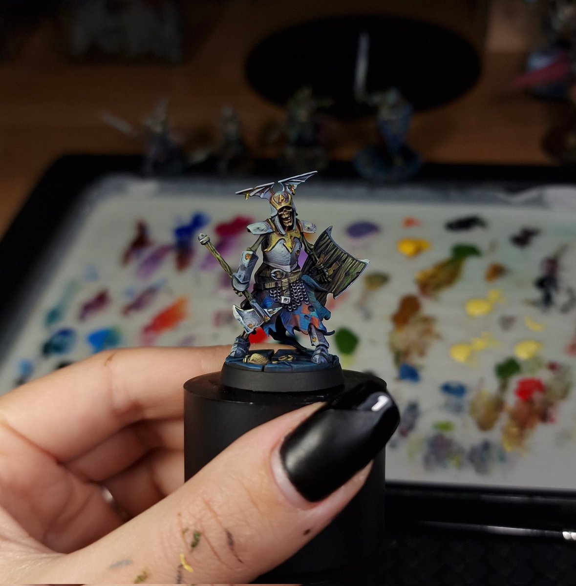 CraftworldStud1's tweet photo. Did a bit more work after live stream. And last of Son's of Velmorn is ready to join the warband 🔥
- Aleksandra Cvetanovski
.
#WarhammerCommunity #sonsofvelmorn #enterthegnarlwood #wugnarlwood #nmm #miniaturepainting https://t.co/Pf5qVMyu1c
