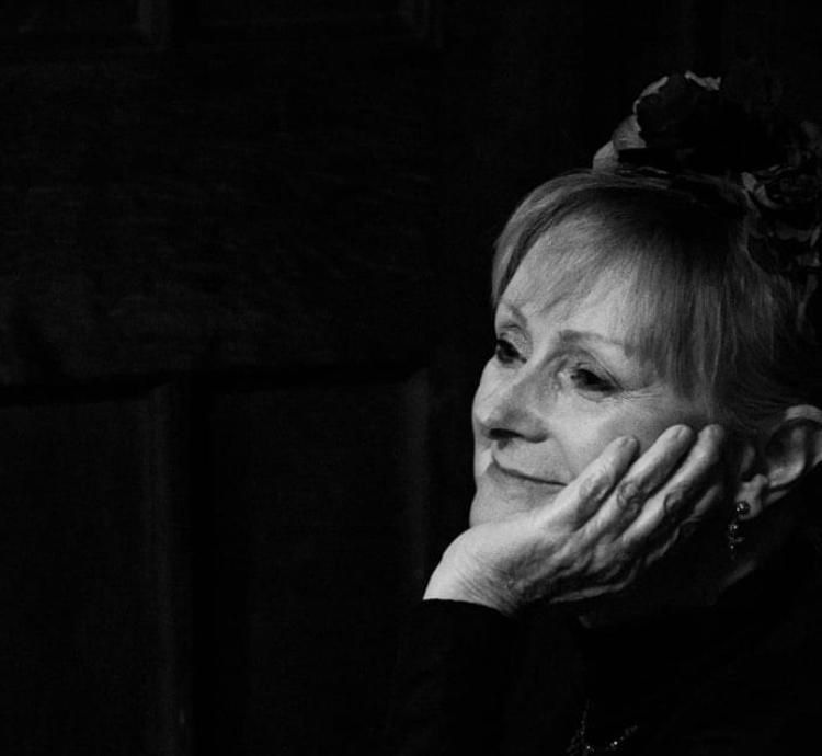 EithneEb's tweet image. February Fiesta!
Blackburne House Bistro.
Eithne Browne with special guests..
Michael Starke..yes him!
Davey Edge...and him..
Renowned guitarist David Maruk.
Sunday February 5th 4pm
Booking essential
lesleylee@blackburnehouse.co.uk
0151-708-3929
Food..Fun..Fiesta !
Please retweet