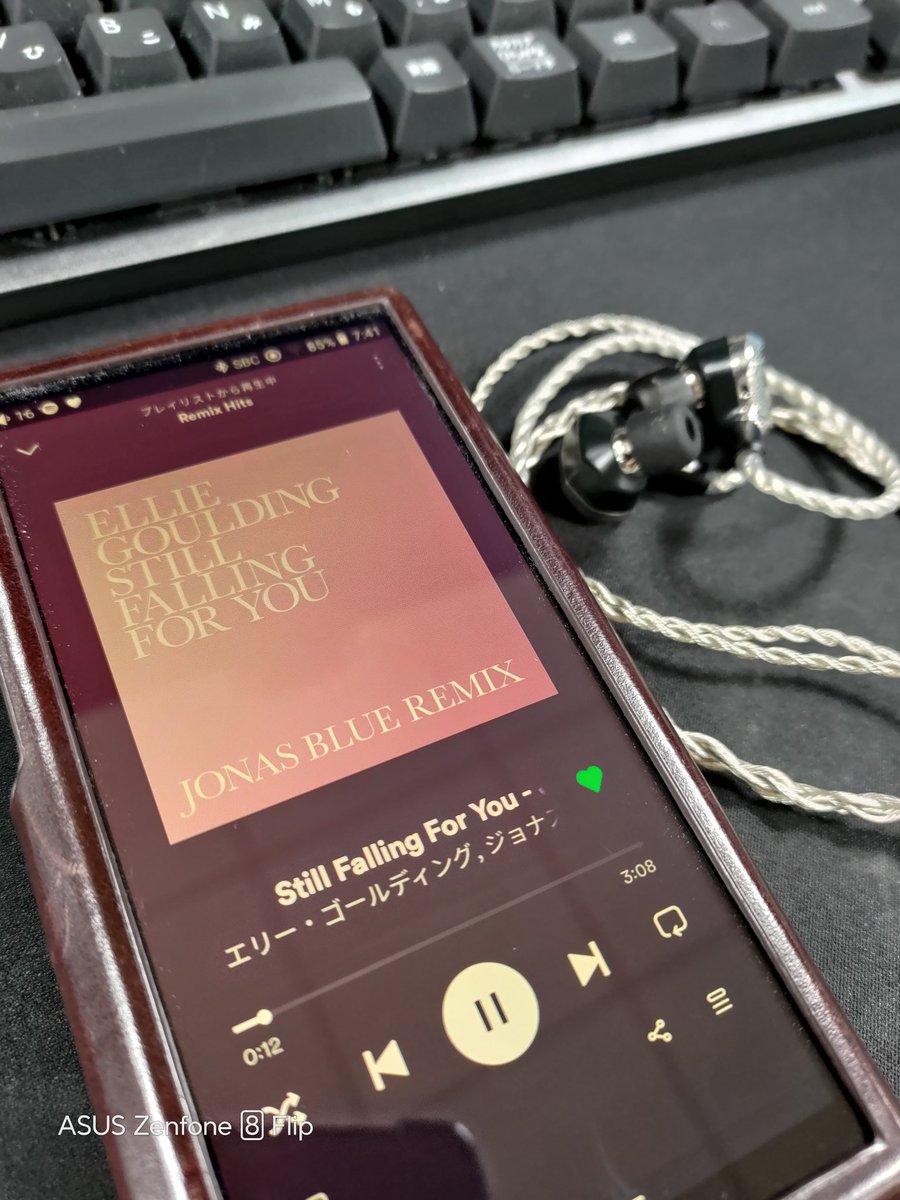 tapilemo's tweet photo. おはようございます＼(^o^)／
最近は、
Remixにドハマリ中。
流行り病に注意してのりきっていきまそよっ！

#M11PlusLTD × #CAM5645 × #EllieGoulding 「StillFallingForYou」 #JonasBlue Remix https://t.co/t5fCqfv40O