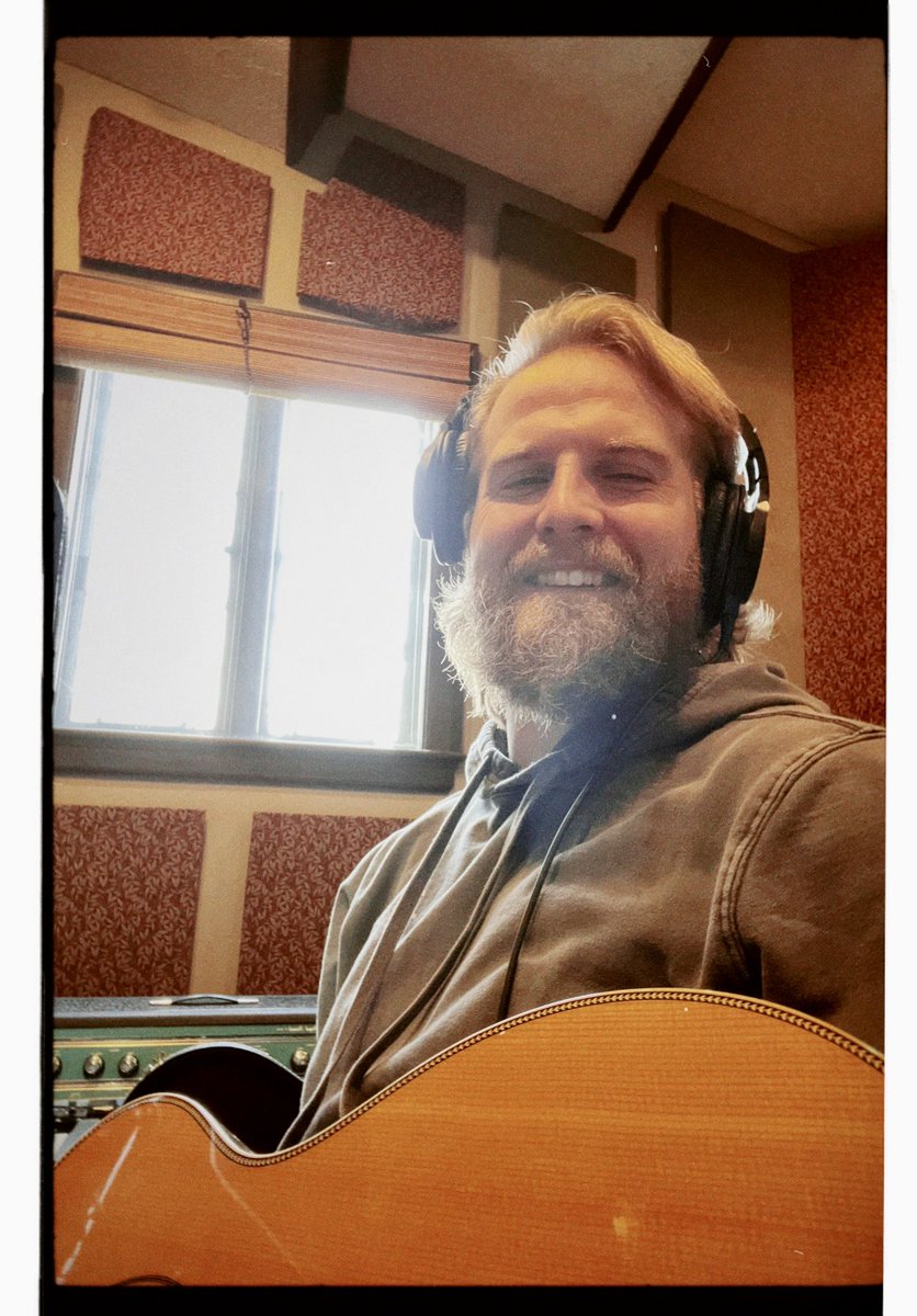 CharlesWesleyG's tweet photo. Started album number 3 today! I cannot wait for y’all to hear it. Let’s Go! https://t.co/Ag3vLrnsXA