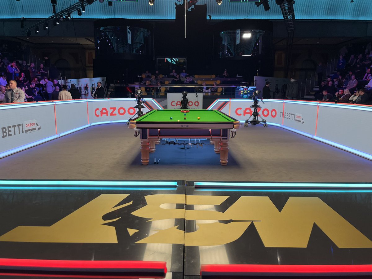 Stephen25693465's tweet photo. First night at any snooker event tonight at the Masters and got to see the absolute main man @markwil147 win with some style. #kebabtime https://t.co/Vv5zXauVL9