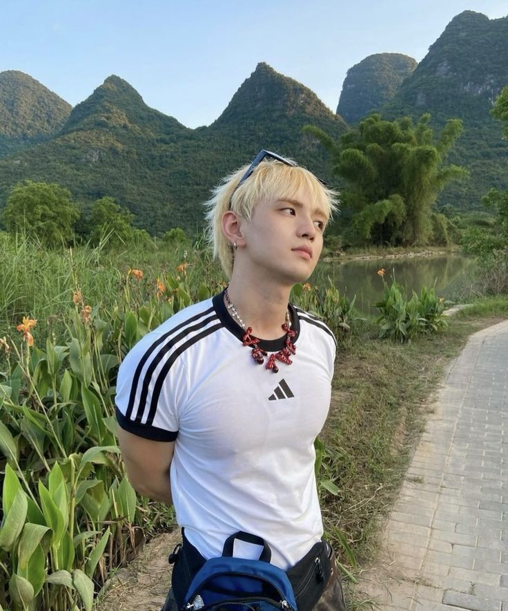 ⠀
⠀⠀⠀⠀⠀ ⠀𝙺𝙴𝙽꯭𝙹𝙸𝚁𝙾 𝚂𝙷꯭𝙸𝚁𝙰𝙱𝚄   :   🌿 ꙰
⠀⠀⠀⠀⠀ ⠀modista   veinticuatro ( 24 ) 
⠀⠀⠀⠀⠀⠀ ✳  ⁞  él  ⁞  esp.  ⁞  no  canon  
⠀⠀⠀⠀⠀⠀ not  new  to  #hqrp   fav, rt? 
⠀