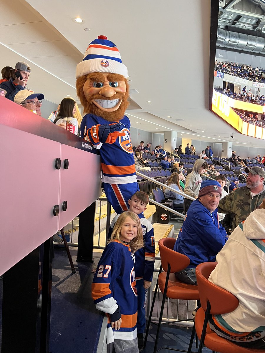 Kristina Moon tweet media