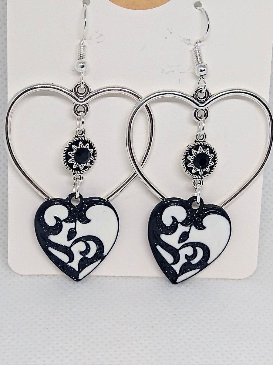WildchildsAsylum etsy.me/3W38kiC

 #etsy #shop: #Gothic #Alternative #Silver #Earrings  #Love #Hearts #Handmade #OnlineShop #onlinestore #jewelryoftheday #jewelrydesign #jewelrydesigner #etsyfinds #EtsySeller #etsyshop #etsylove #gothic #GothicLove