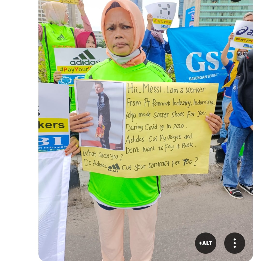 IdayaniSari's tweet photo. #PayYourWorkers
#RespectLabourRights
#imposibleisnothing
#fifaworldcup2022 https://t.co/zmIeUuGyTx