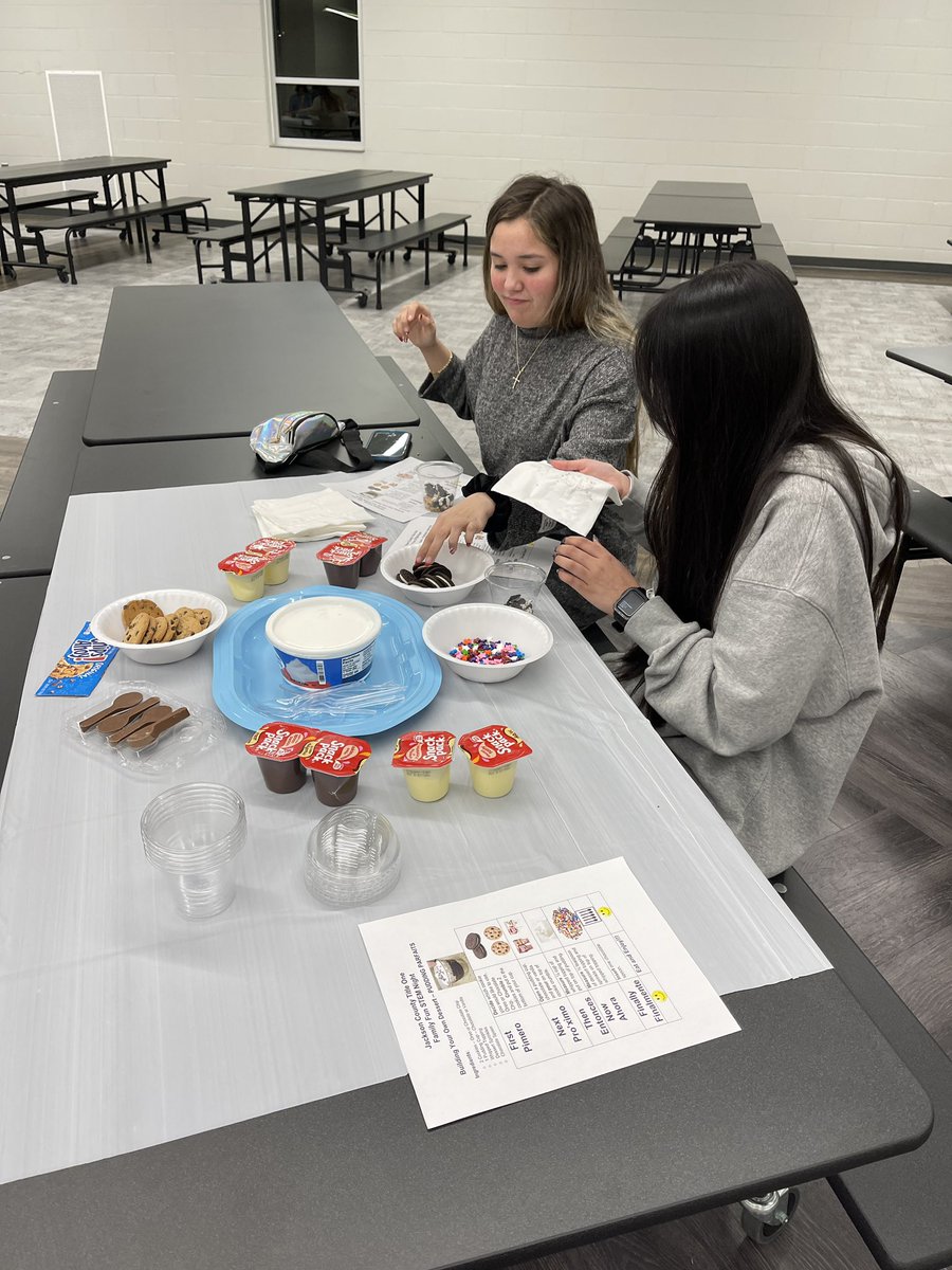 TishSpindola's tweet photo. @JCSchoolSystem Migrant/EL night was a success! Good food and making deserts tonight. I even got to practice my Spanish speaking skills ♥️ https://t.co/V1eZM2bX7R