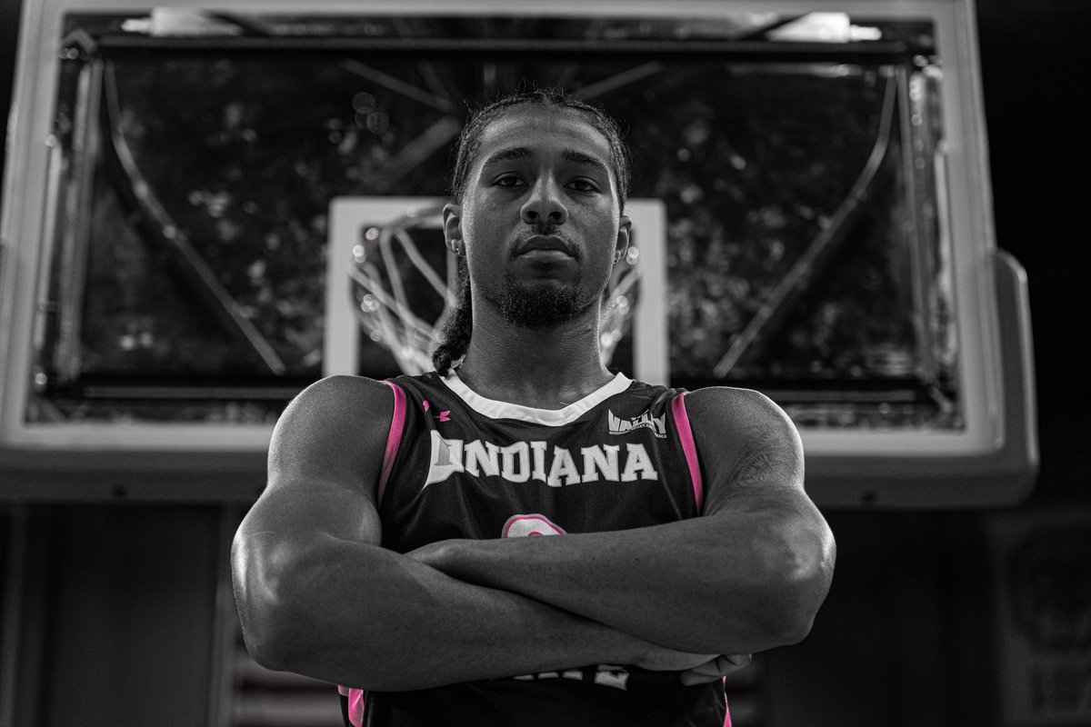 IndStBasketball's tweet photo. ⚫️BLACK OUT⚫️

Help us pack Hulman Center tomorrow night for our Blackout Cancer Game.

The Sycamores will wear ◼️ jerseys, &amp; a percentage of ticket proceeds will be donated to the Rich and Robin Porter Cancer Research Center.

Be there. Be loud. Wear black.

#MarchOn | #Kaizen https://t.co/qr4C23fOSv