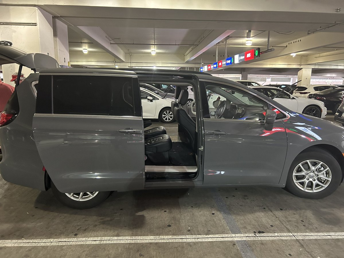 R.I.P.
Lots of people love the Chrysler Pacifica minivan. It’s uncommon to find you one that loves you back. Glory Glory to a priceless gem. 
#RetireHerLicensePlateInSanford 
#BobOsSeatBottomLooksCorroded
#GoDawgs