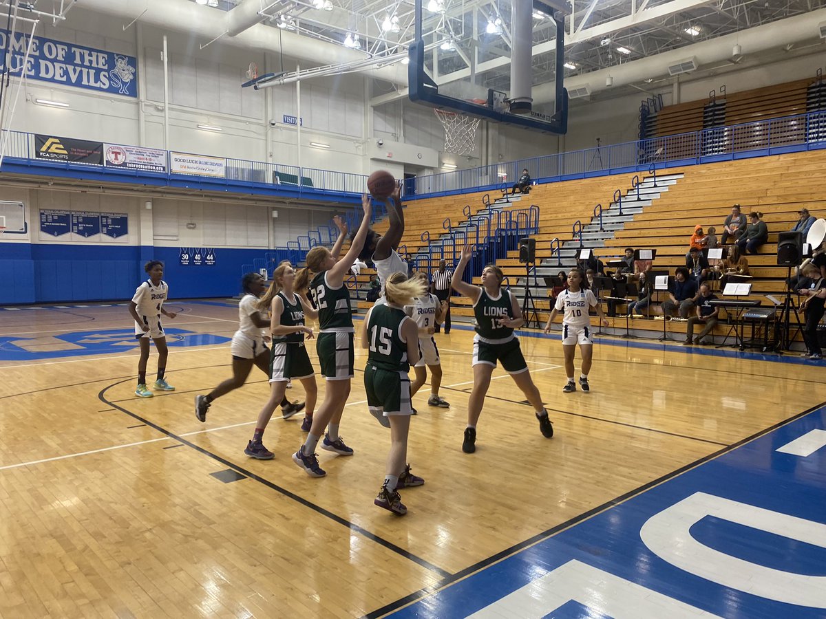 🏀 Varsity gets the W over Horizon Christian 59-18! 🏀 Next up, we welcome Muncie Burris on Saturday at noon for the @PAAC_Athletics crossover game! @JohnRHarrell @indyhsscores @Shortridge