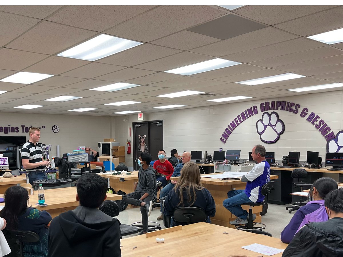 FRC5293's tweet photo. Great brainstorming meeting today! https://t.co/BGqd4yhOiP