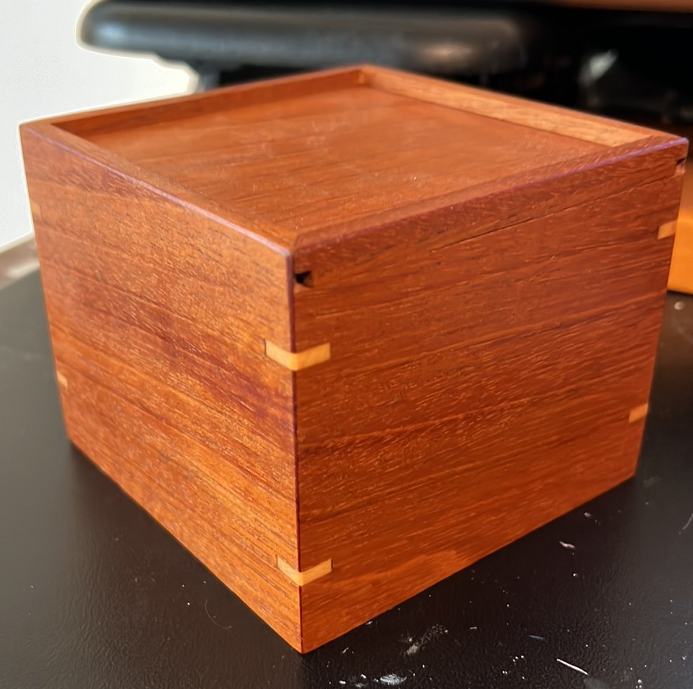 CCG_Augusta's tweet photo. You may have seen @QueenoCardboard raising funds for a member of our community's cancer treatment and we are excited to be offering even more products in support! DM us for more info on how to get these items and support our friend and help them beat cancer. #effcancer https://t.co/6NIwOgMRc9